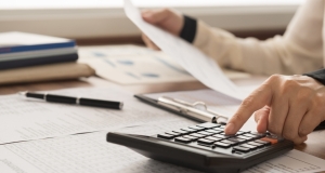 FNS30322 Certificate III in Accounts Administration