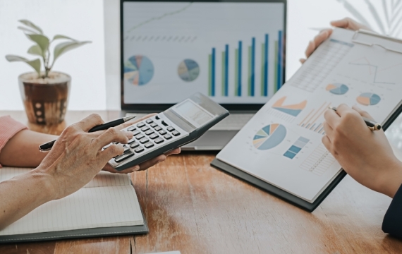FNS41820 Certificate IV in Financial Services